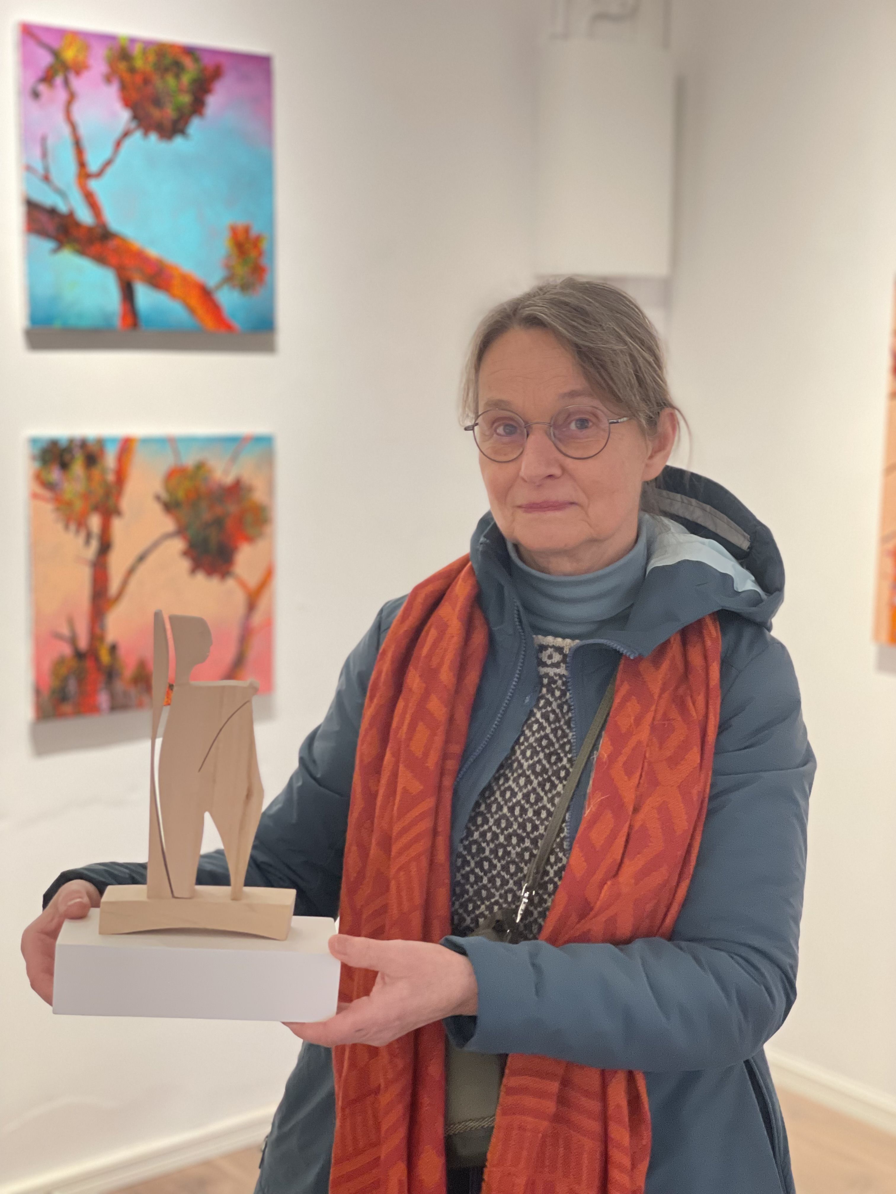 Lorraine Rantalas skulptur går till Britt-Marie Sjöberg.